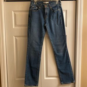 Levi’s 505 Straight leg jeans. Size 6. Long length - 33-1/2 to 34”.